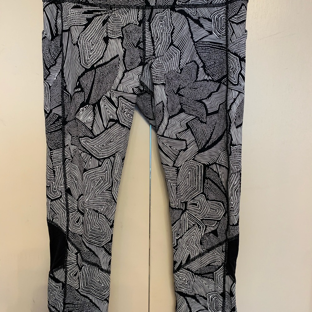 Lululemon Tight Stuff legging